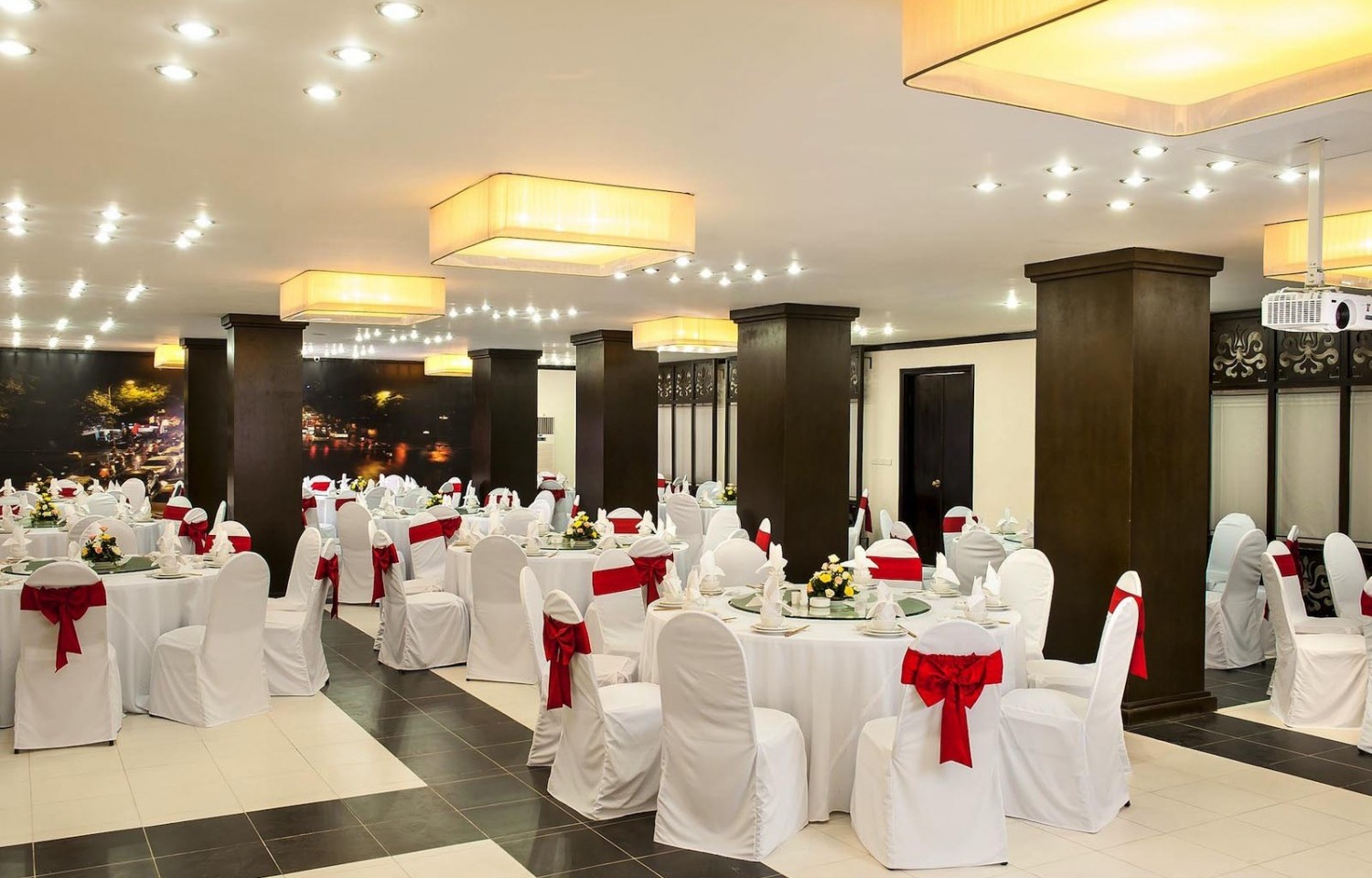 Eastin Easy GTC Hà Nội Hotel - Hà Nội