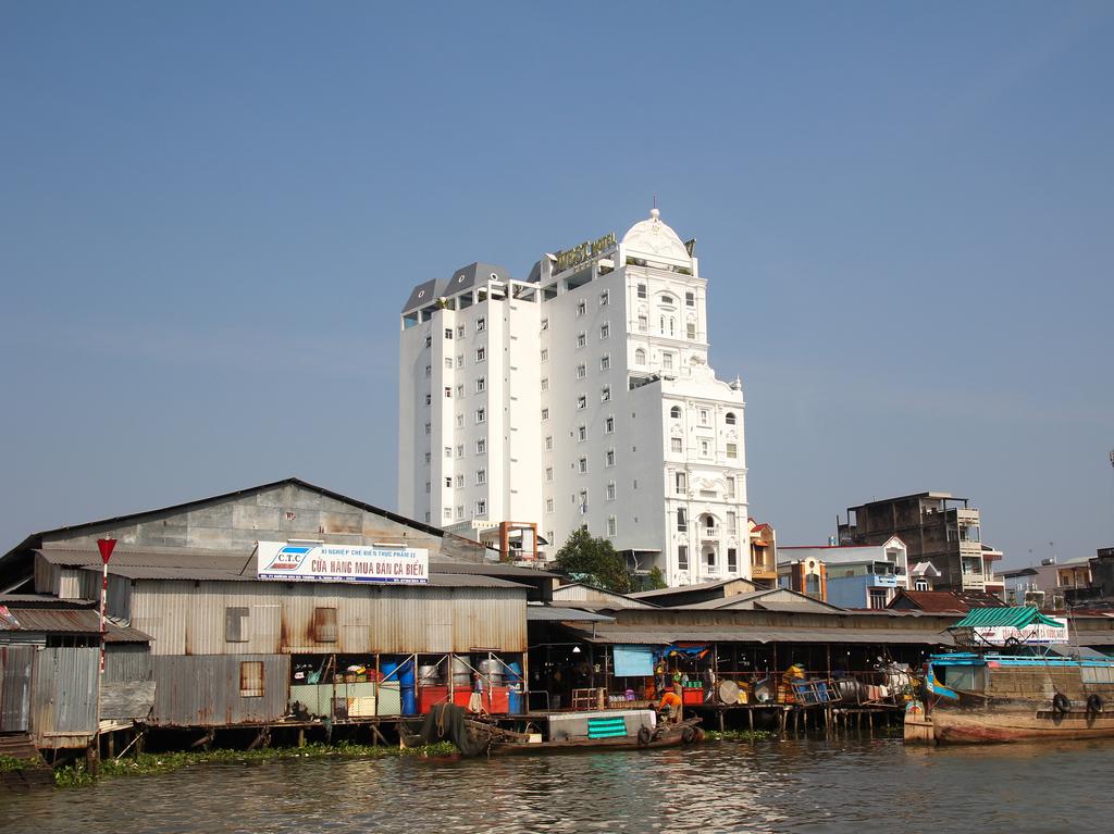West Hotel - Cần Thơ