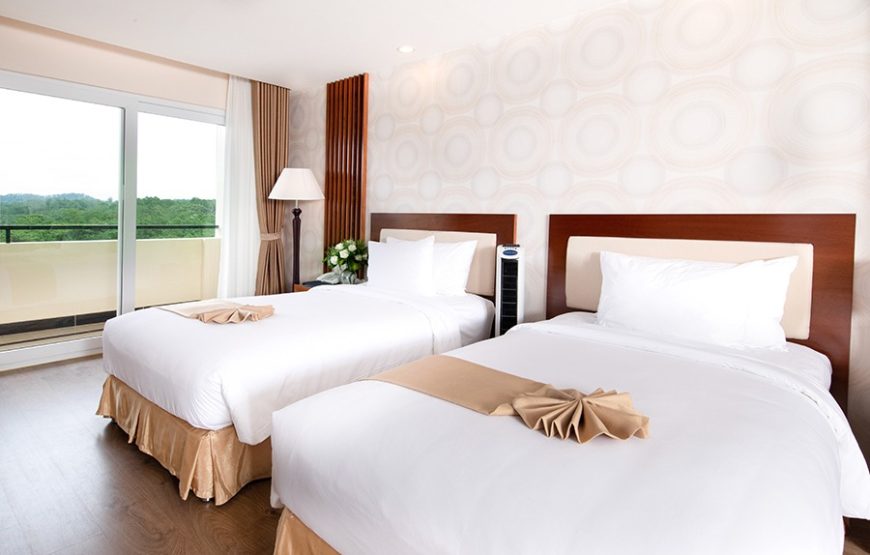Valley Junior Suite Triple- Inbound VietNam
