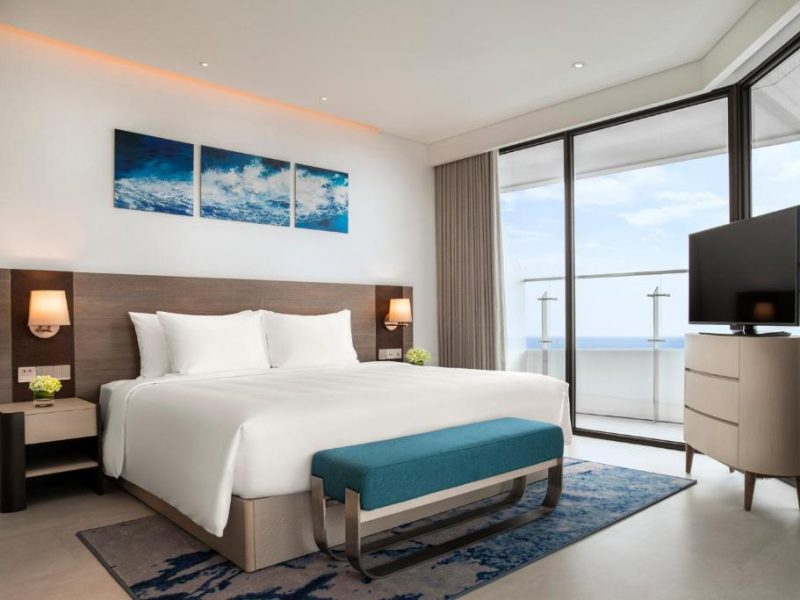 RADISSON HOTEL DA NANG: Family Room Ocean View (02 Bedrooms – Double & Twin)