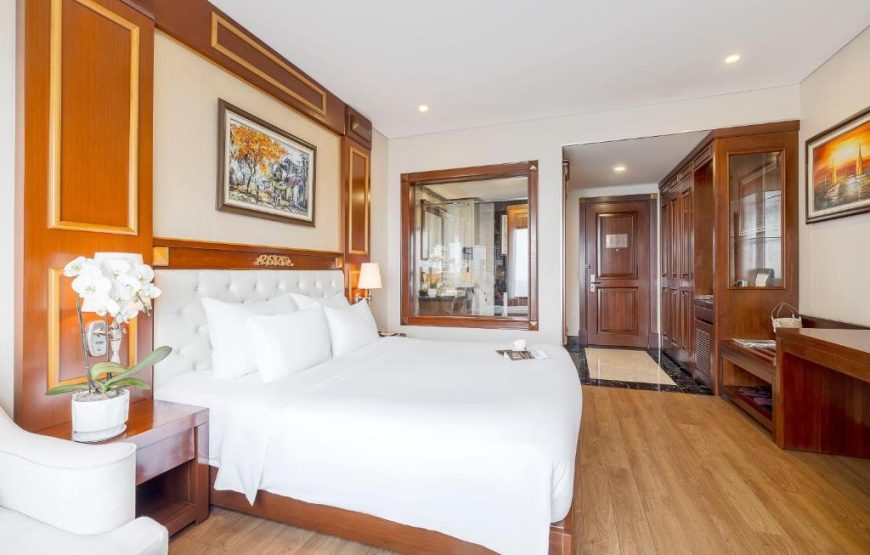 DLG HOTEL: DELUXE DOUBLE OCEAN VIEW