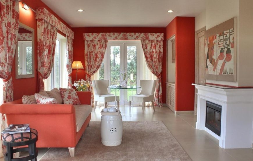 Deluxe Suite Pine Hill View