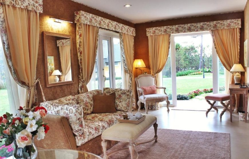 Deluxe Suite Pine Hill View