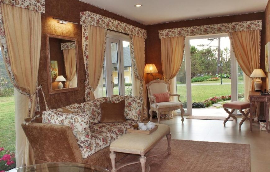Deluxe Suite Pine Hill View