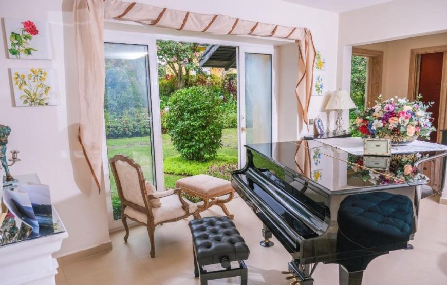 Villa Suite 4 Bedrooms Lake View