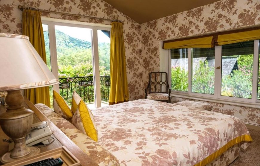 Villa Studio Pine Hill View – Partial Lake View