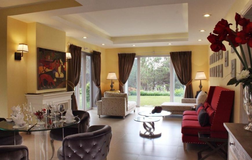 Villa Studio Pine Hill View – Partial Lake View