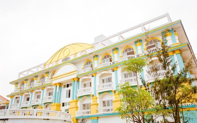 Queen Hải Tiến Hotel - Thanh Hóa